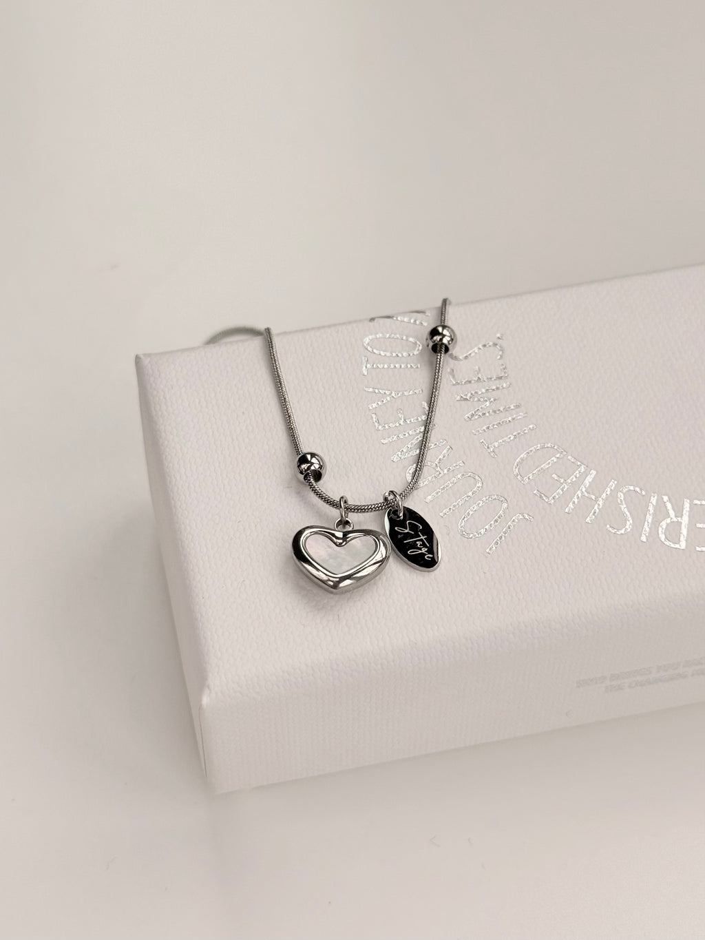 Nacre Heart Bracelet