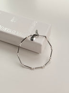Linear Pearl Bracelet